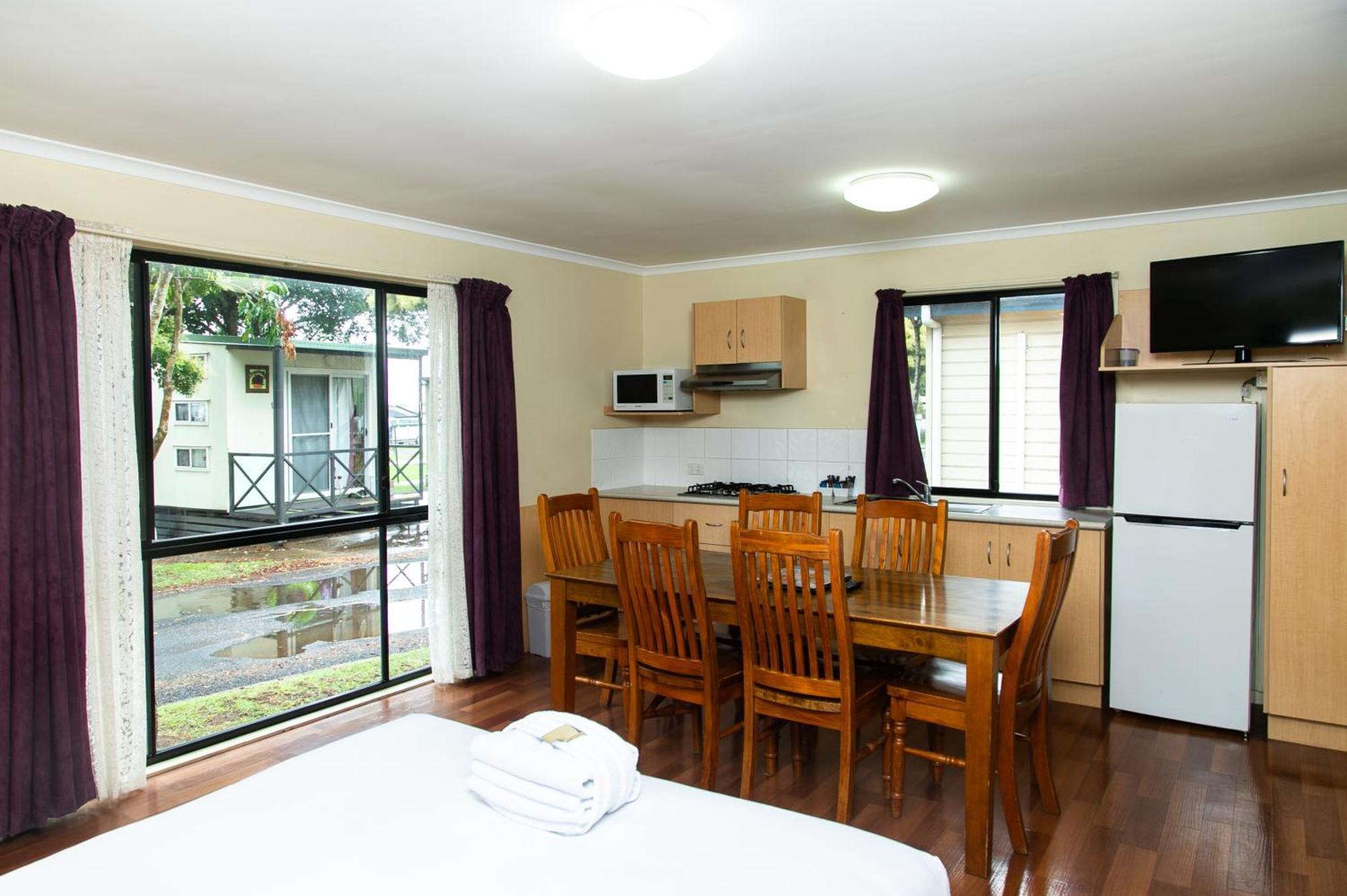 Big4 Toowoomba Garden City Holiday Park Oda fotoğraf